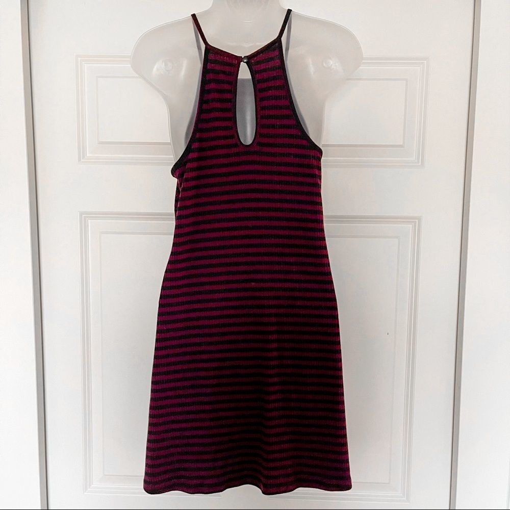 LOVE FIRE | Burgundy Striped Dress - Picture 5 of 8